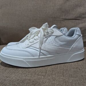 Vionic White Shoes